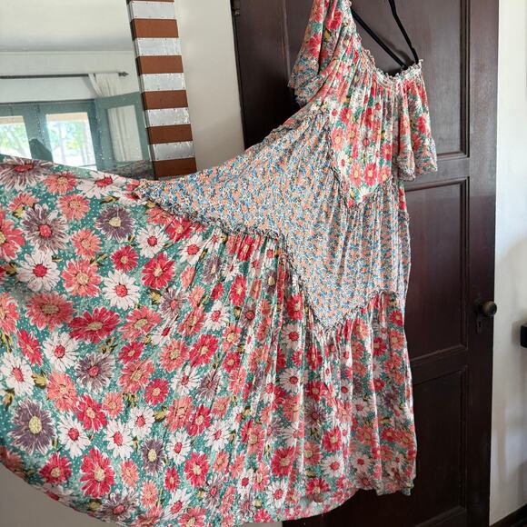 EASEL | Boho Floral Off-Shoulder Mixed Print Tiered Swing Midi Dress | Small - Picture 3 of 7